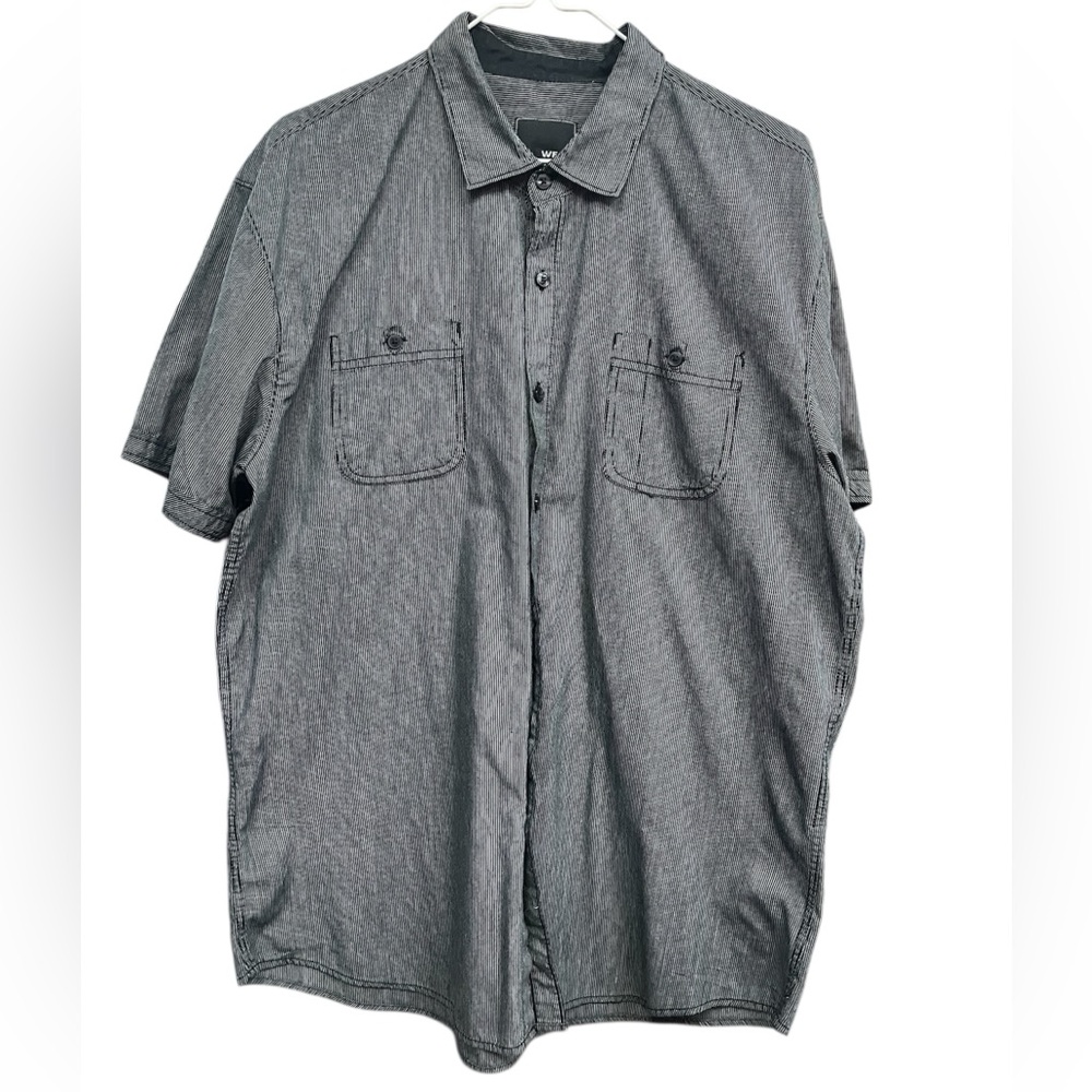 Casual Men's Black Button Down Shirt short sleeves Weiv size XL pin stripes
